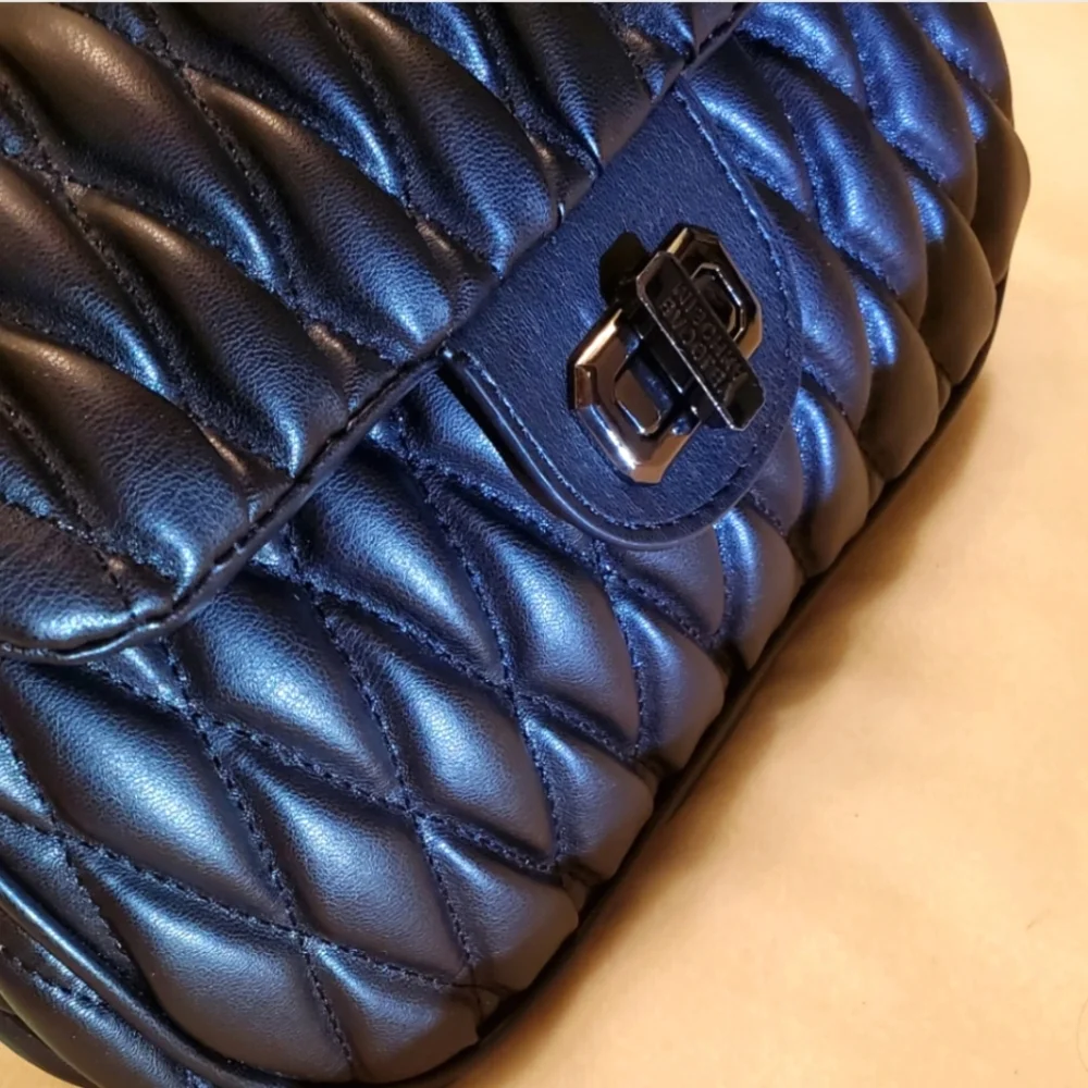 NEW: BADGLEY MISHKA QUILTED CROSSBODY BAG - Picture 7 of 13